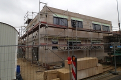 Maison neuve avec les fenetres