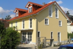 fenêtres en bois avec petits bois